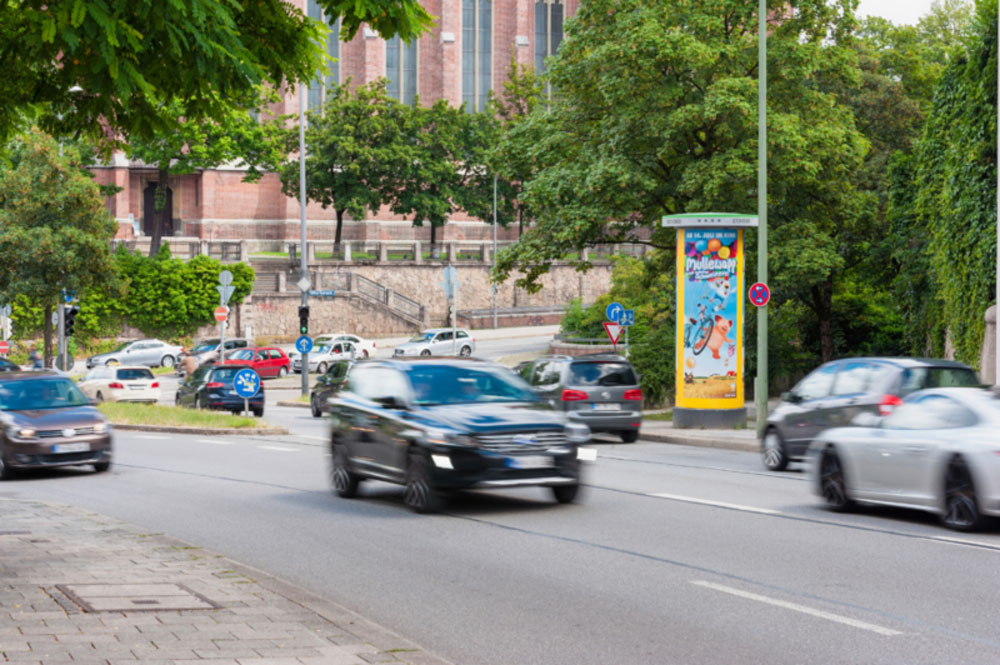 Außen- und Plakatwerbung als Ganzsäule - Eine Plakatwand in München mieten