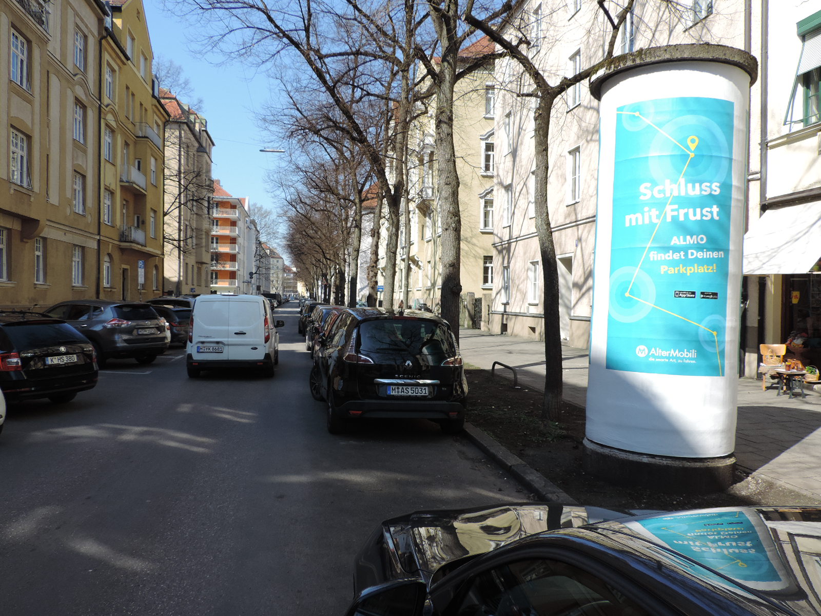 Die Ganzsäule oder die Litfaßsäule als Außenwerbung - München Bauerstr. 16 - Ganz-/ Litfaßsäule