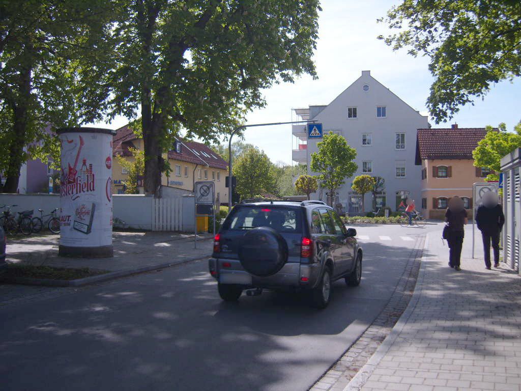 Aussenwerbung in Erding - Ganzsäule zentral gelegen